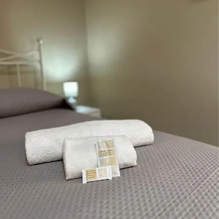 Mary's House Privatunterkunft SantʼEufemia Lamezia