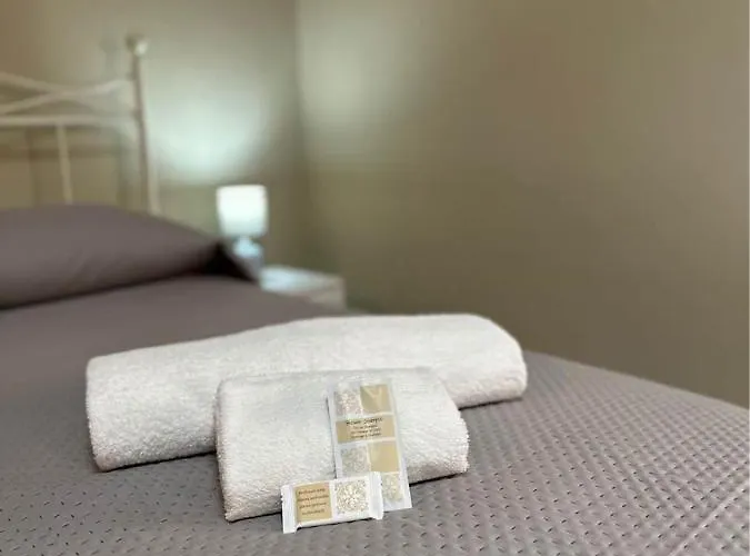 Mary's House Quarto em Acomodações Particulares SantʼEufemia Lamezia